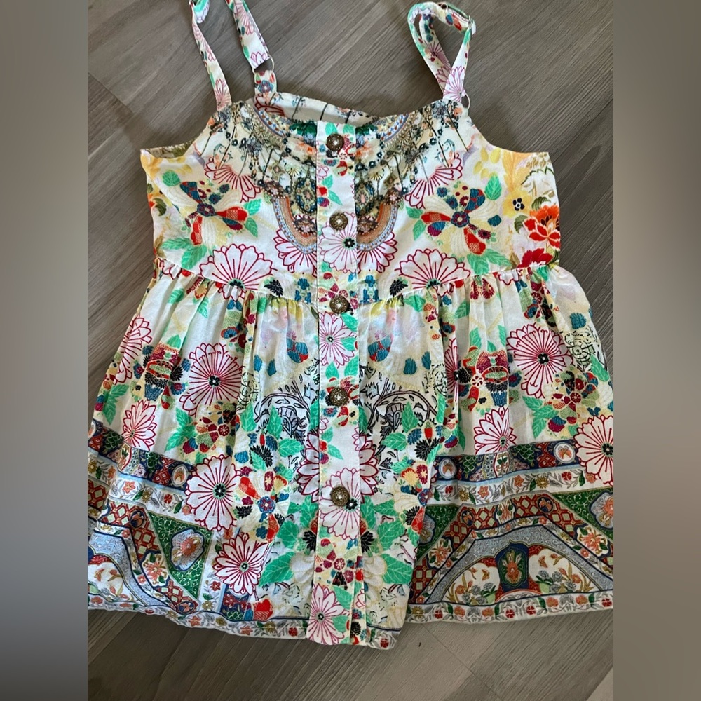 Camilla top